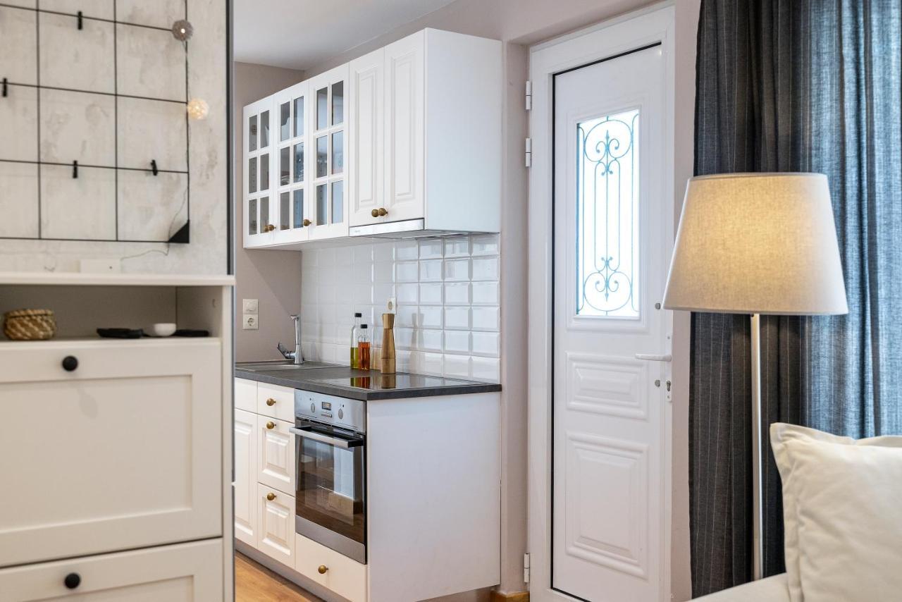 Apartment Ocean Breeze 1min To